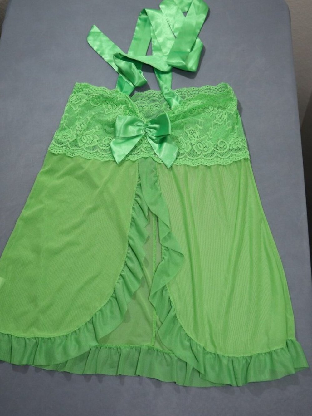 Green Sheer Mesh Lace Babydoll Chemise M Halter Bow Ruffle Split Front Lingerie